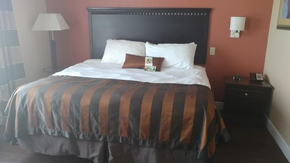 Photo of Bedroom in Warner Robins