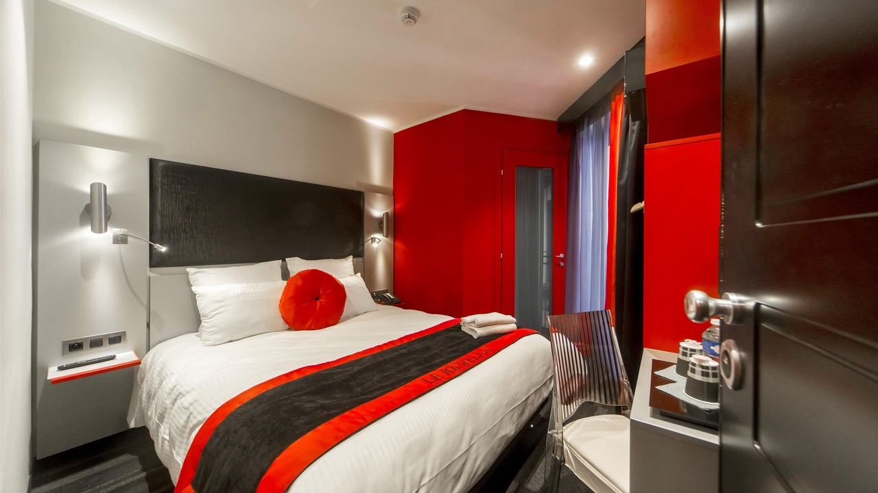 Photo of Bedroom in Jules Ferry - Recamier