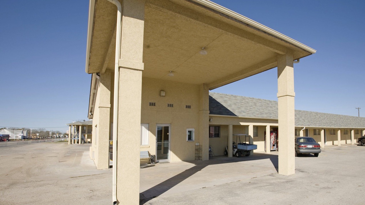 Photo of Buildings in Giddings