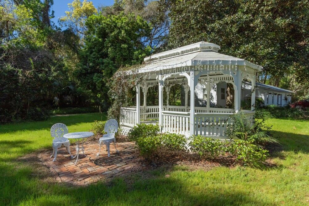 Photo of Buildings in Micanopy