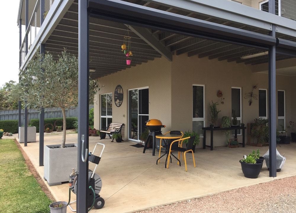 Photo of Buildings in Upper Wakefield