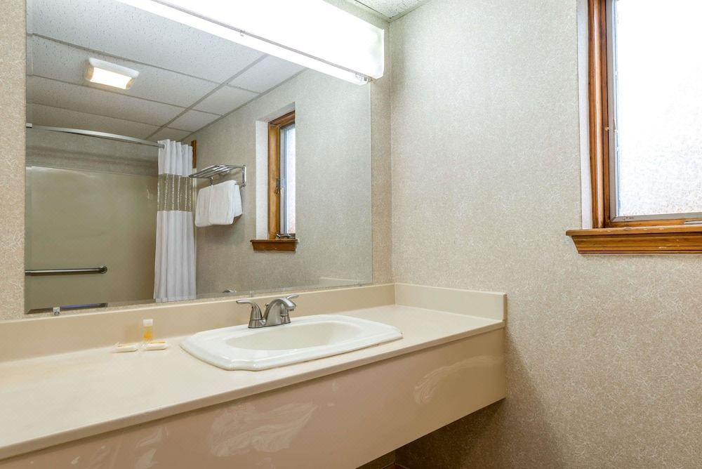 Photo of Bathroom in Vineland