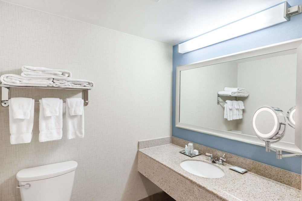 Photo of Bathroom in North Oakland