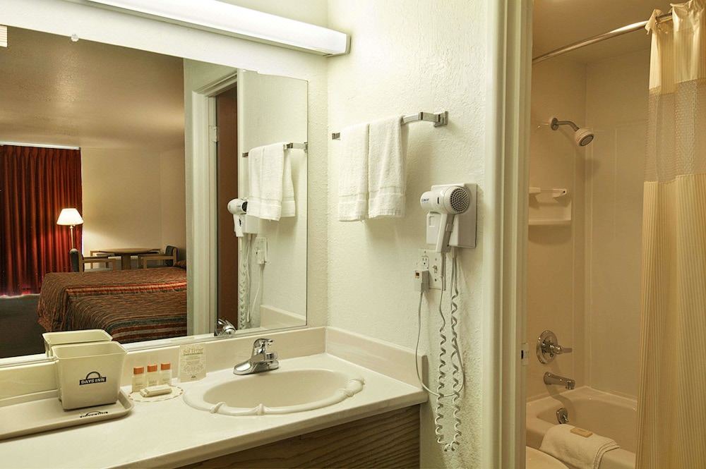 Photo of Bathroom in Okmulgee