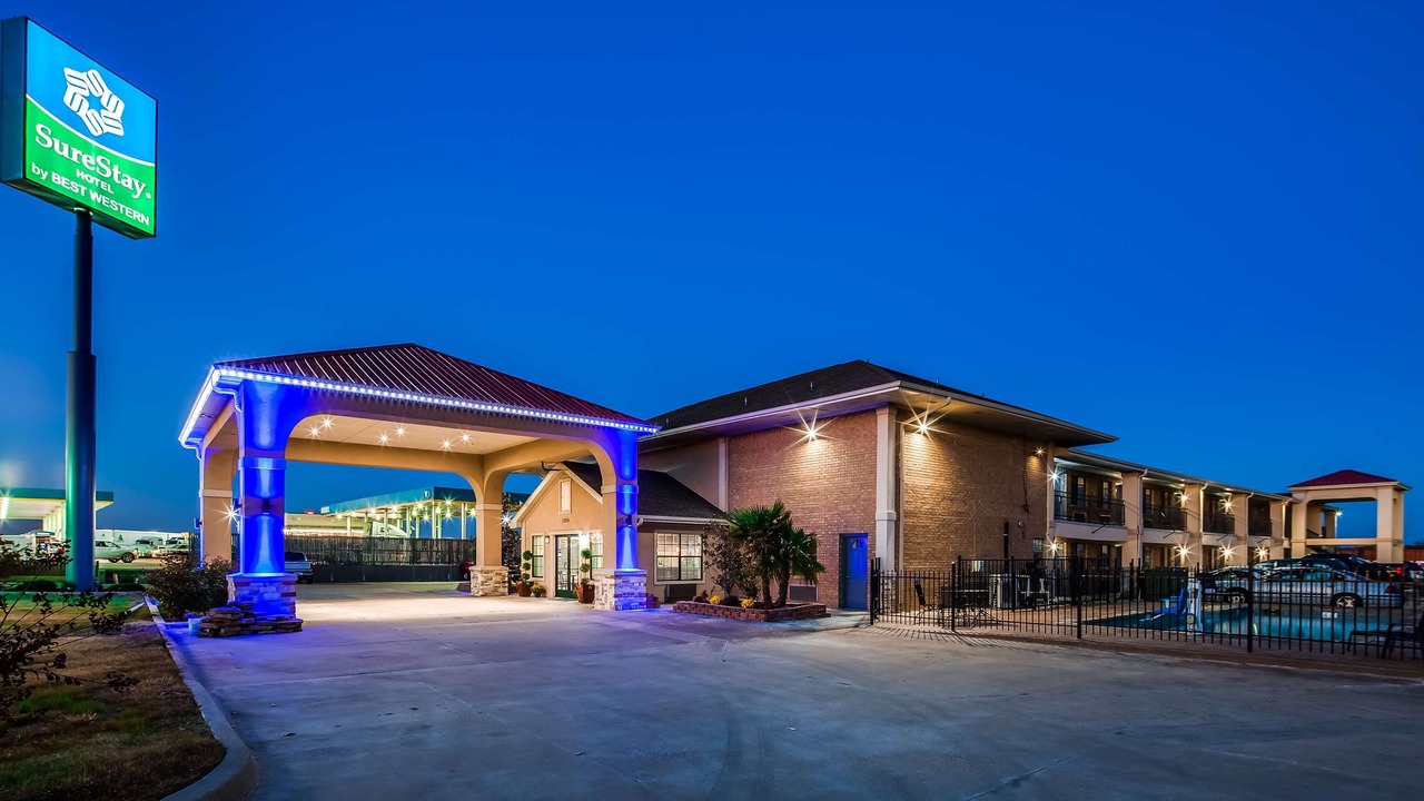 Photo of Buildings in Terrell