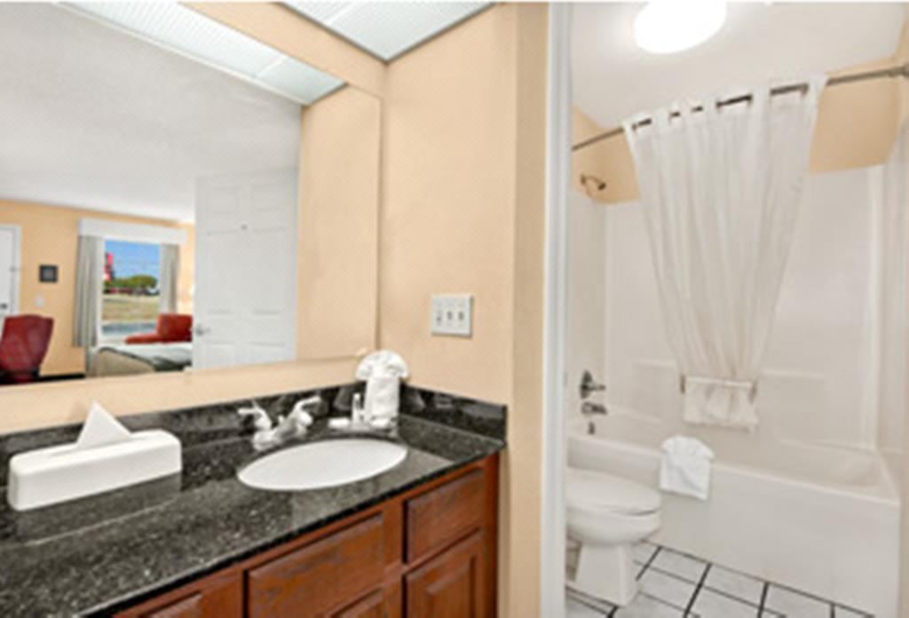 Photo of Bathroom in Eden