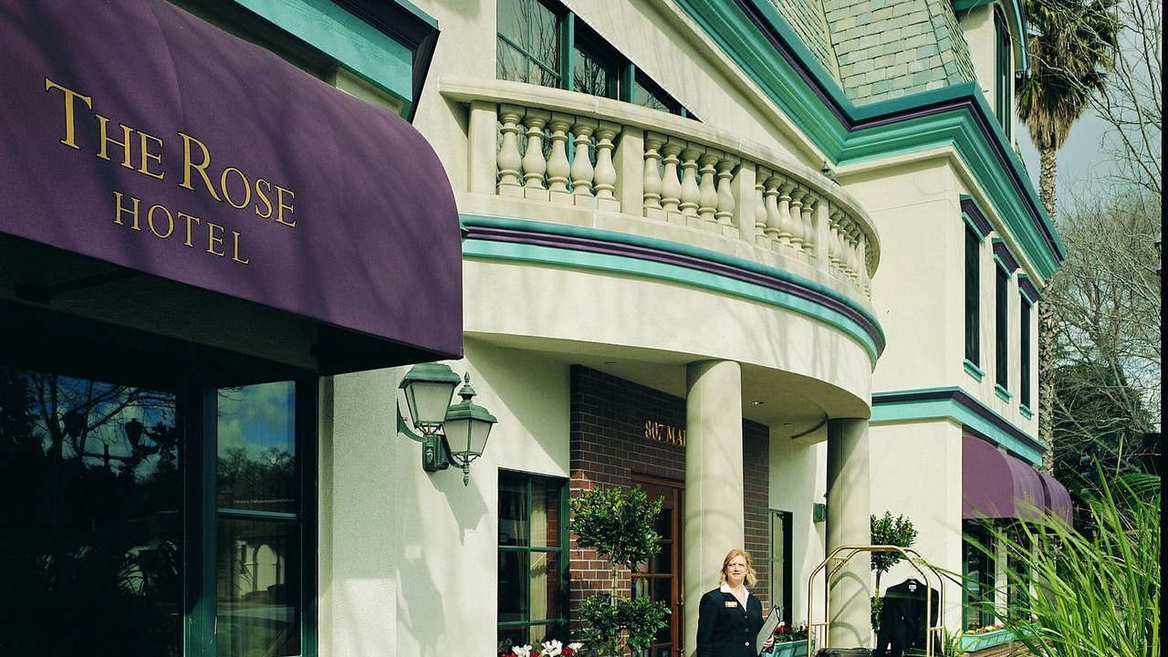 Photo of Buildings in Pleasanton
