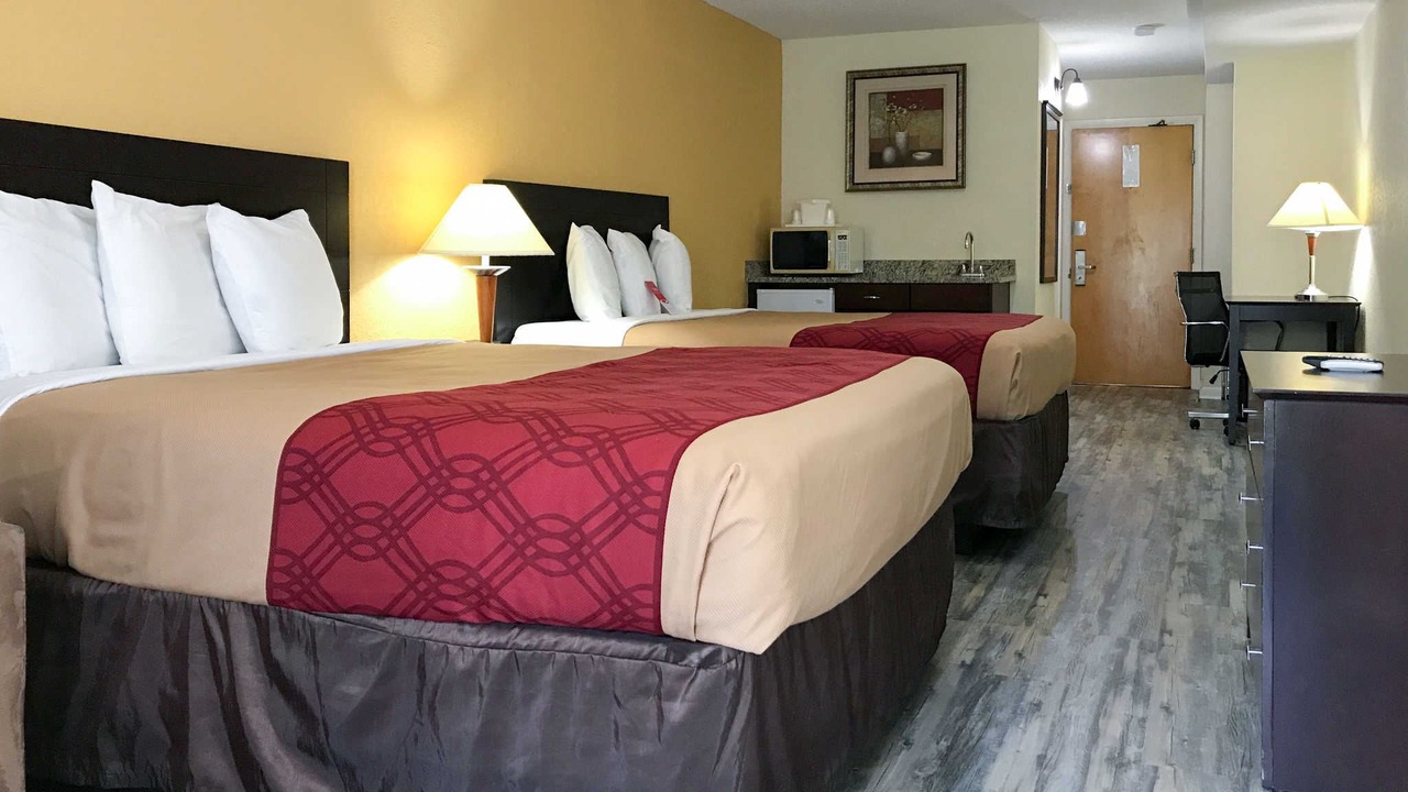 Photo of Bedroom in Westbrook Center