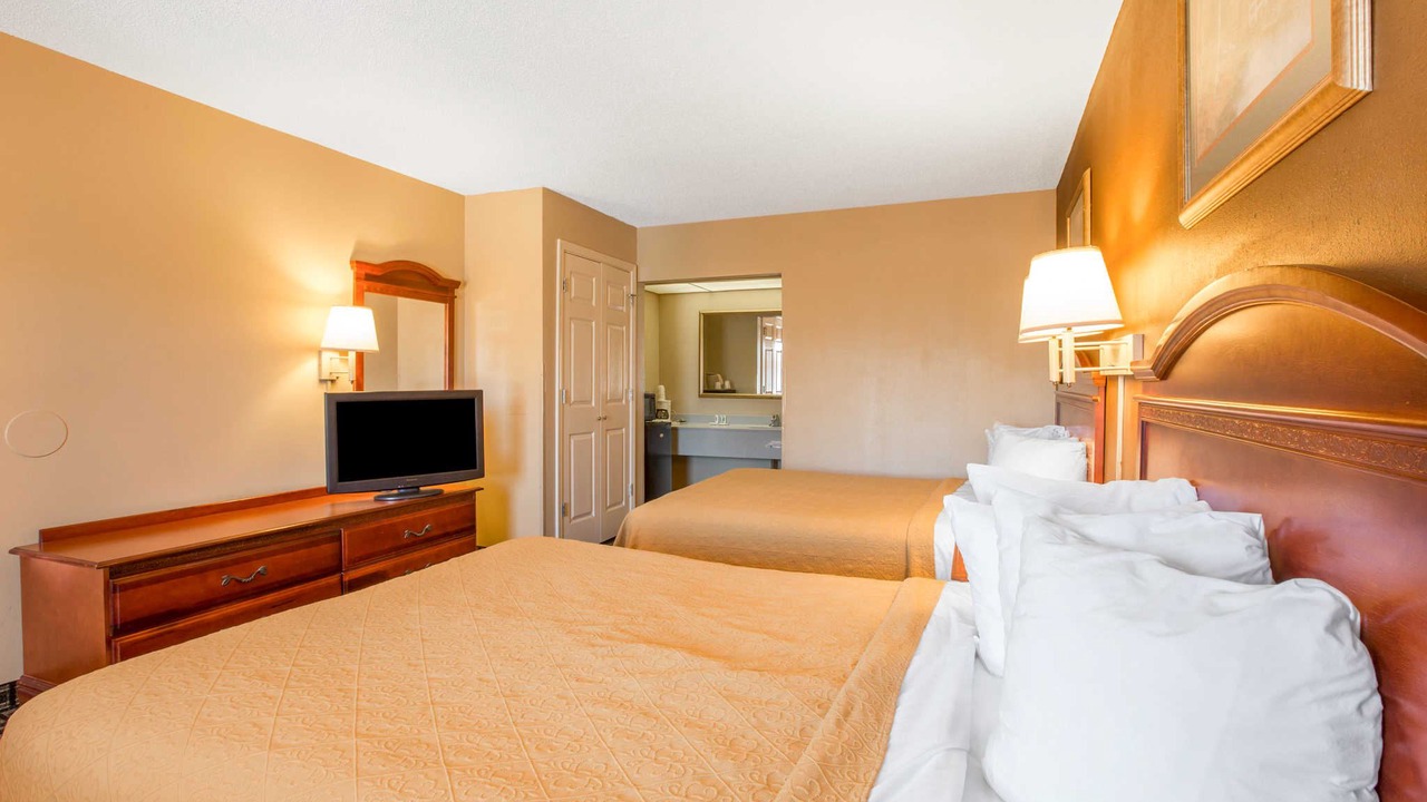 Photo of Bedroom in Perry