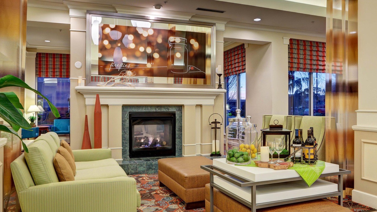 Photo of Livingroom in Tri-Cities