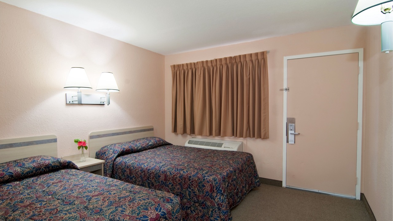 Photo of Bedroom in Groves
