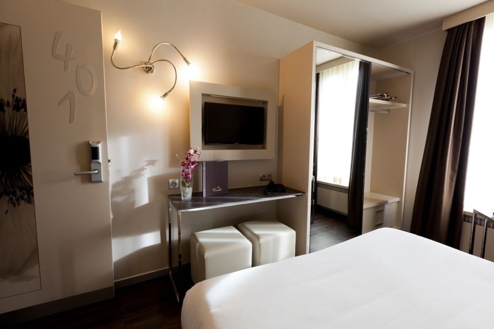 Photo of Bedroom in Puteaux