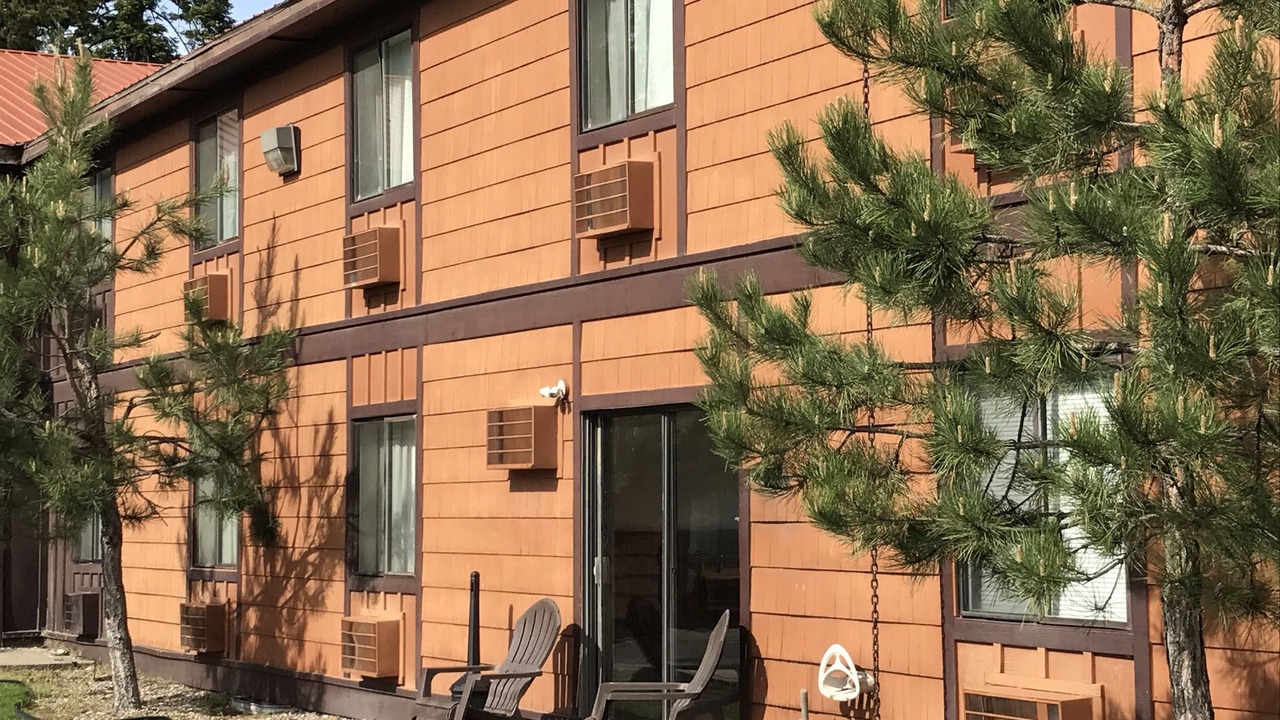 Photo of Buildings in Ponderay