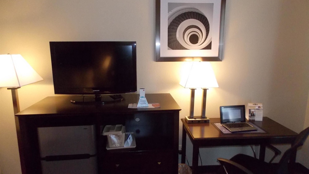 Photo of Livingroom in West Springfield