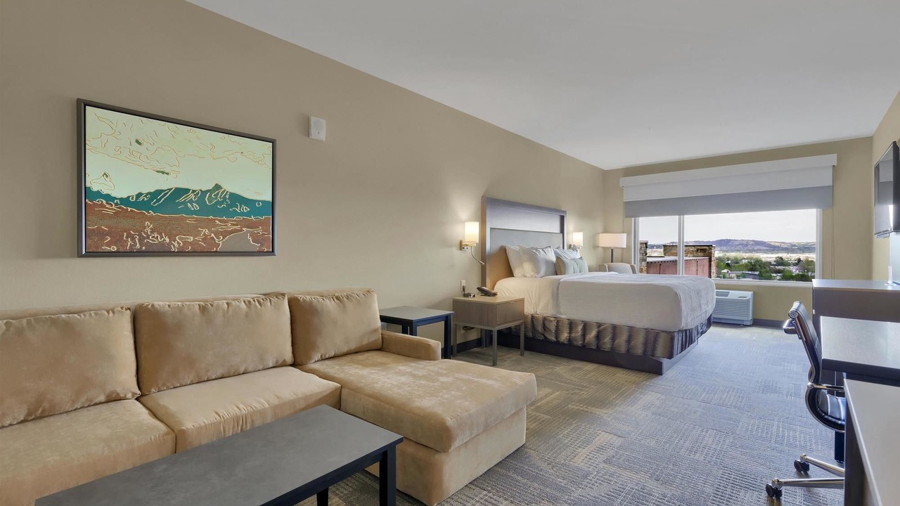Photo of Livingroom in West Colorado Springs