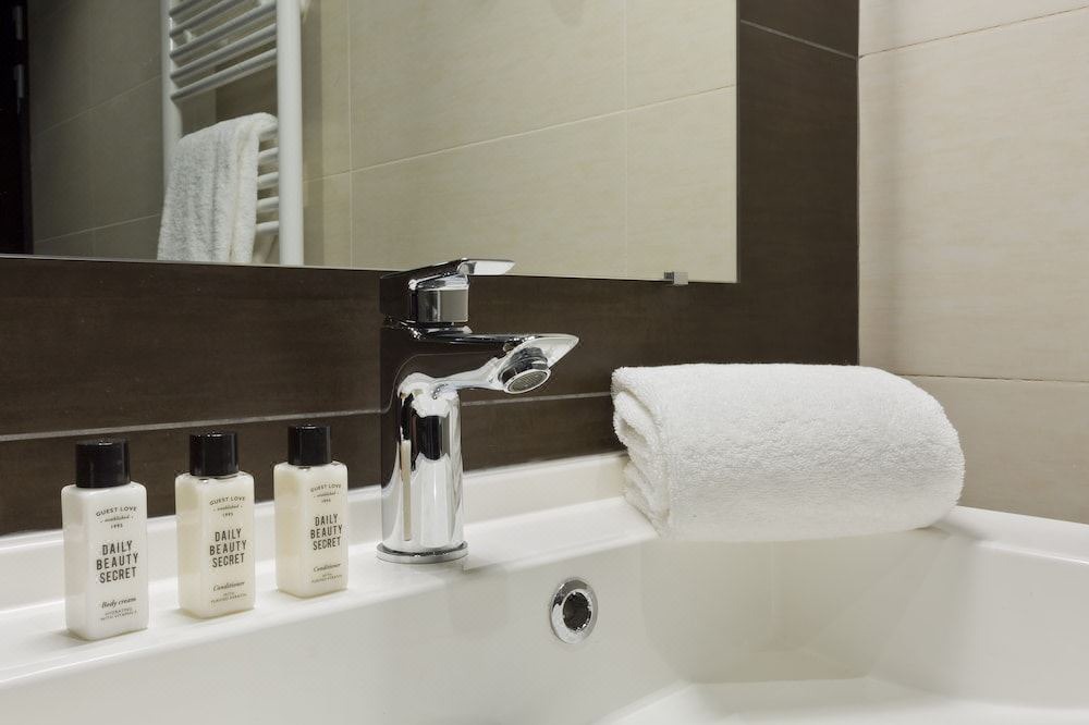 Photo of Bathroom in Quartier de la Chapelle