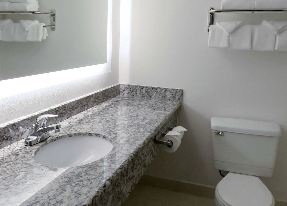 Photo of Bathroom in Silver Lake