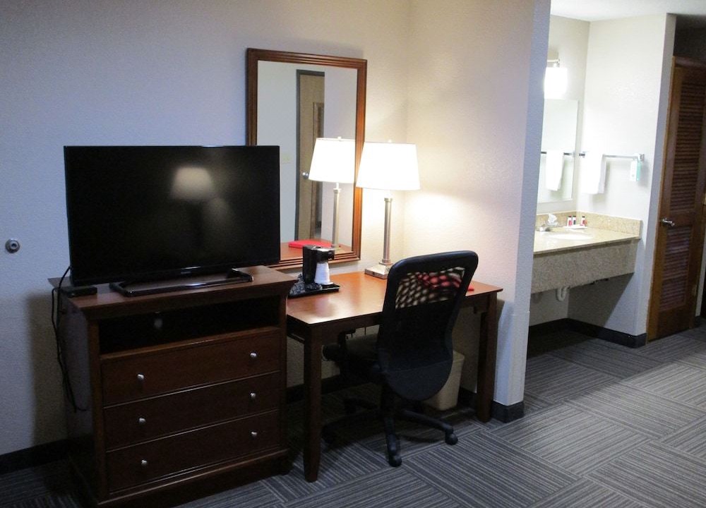 Photo of Livingroom in Platte City