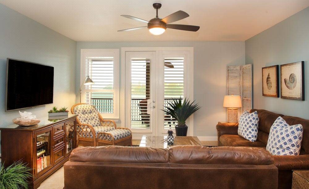 Photo of Livingroom in Horseshoe Bay