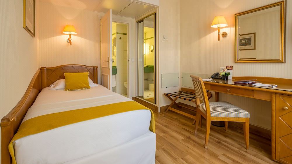 Photo of Bedroom in Gaillon