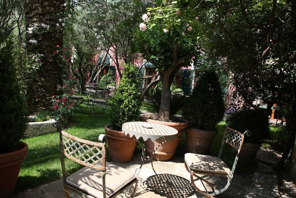 Photo of Patio Balcony in Faubourg