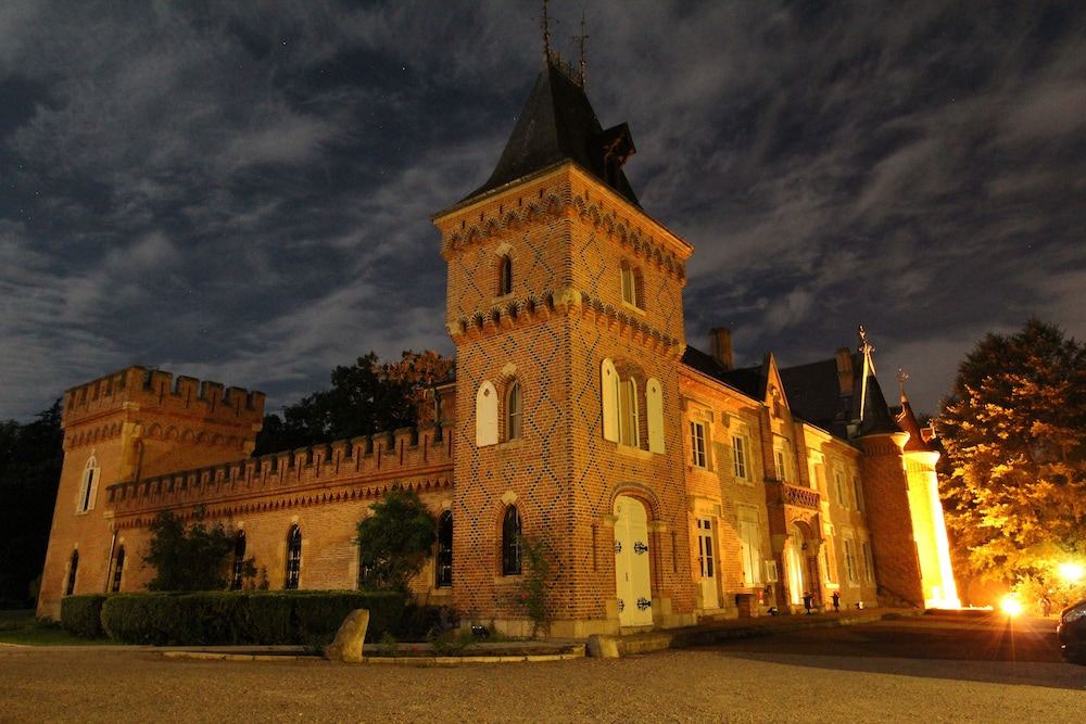 Photo of Buildings in La Ferte-Saint-Aubin