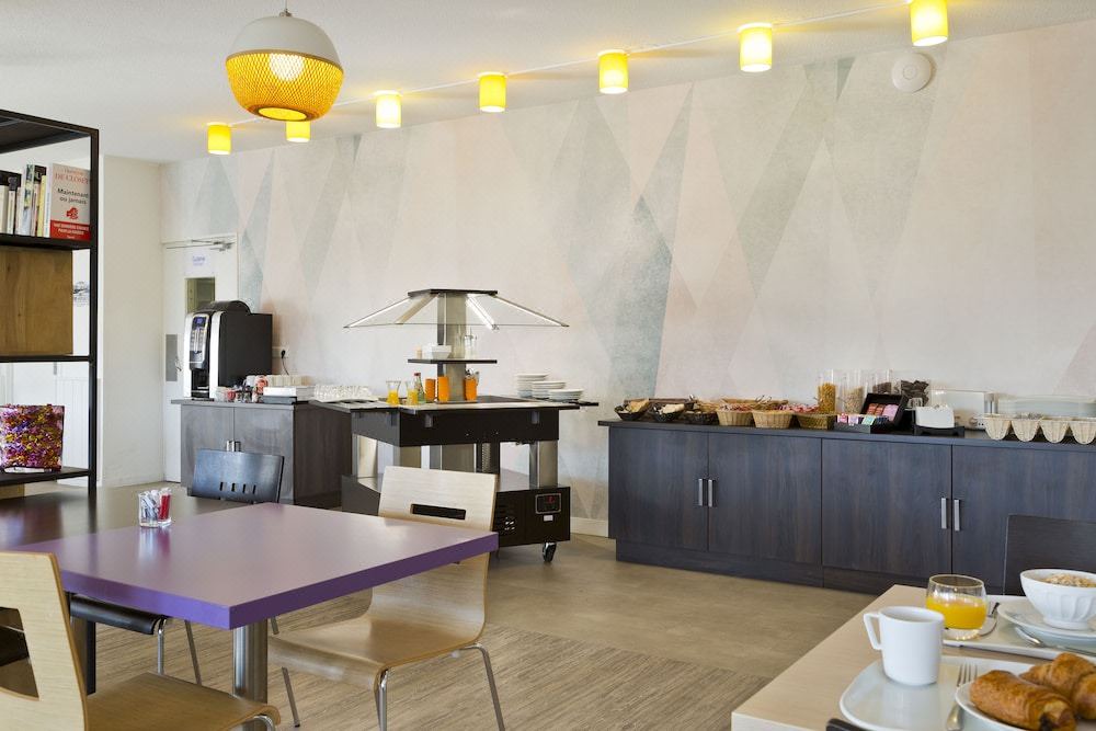 Photo of Others in Linas