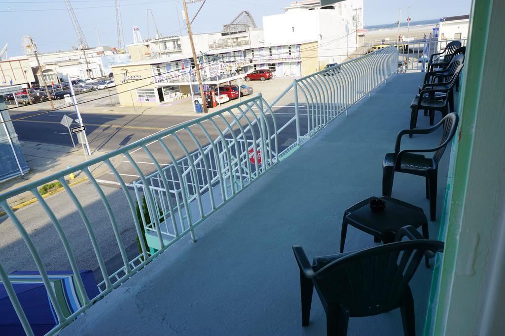 Photo of Others in Wildwood