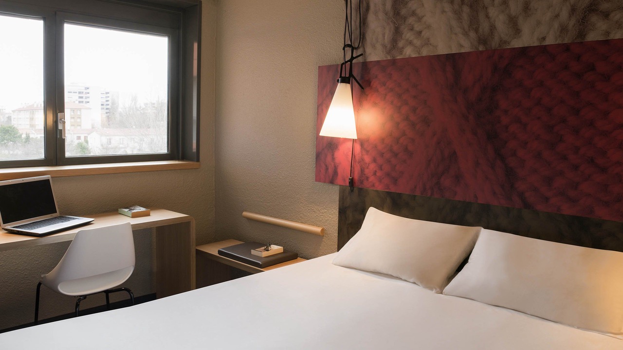 Photo of Bedroom in Valence