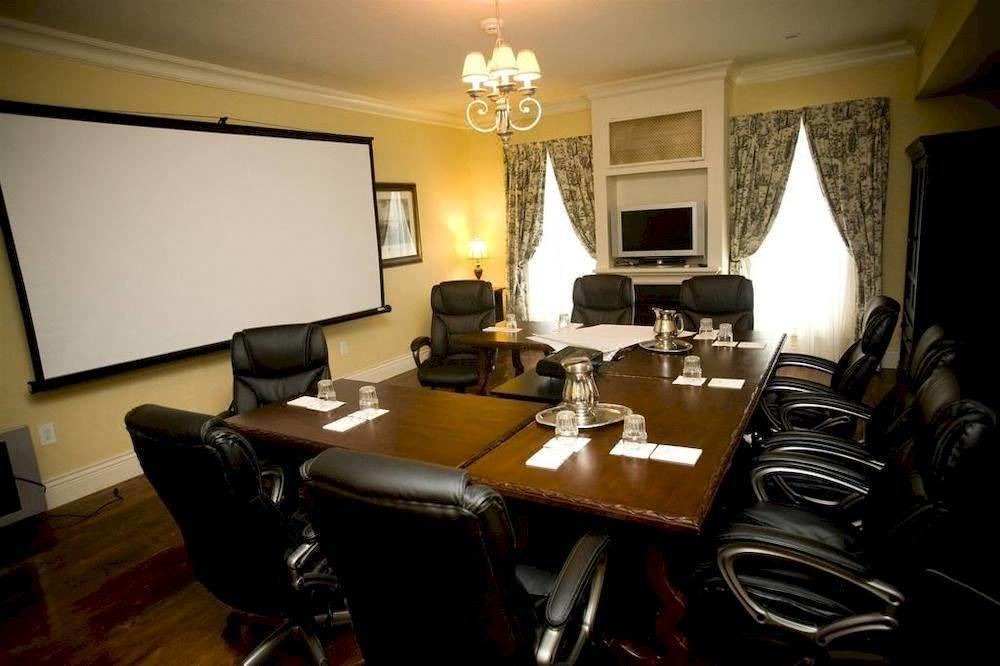 Photo of Livingroom in Lewiston