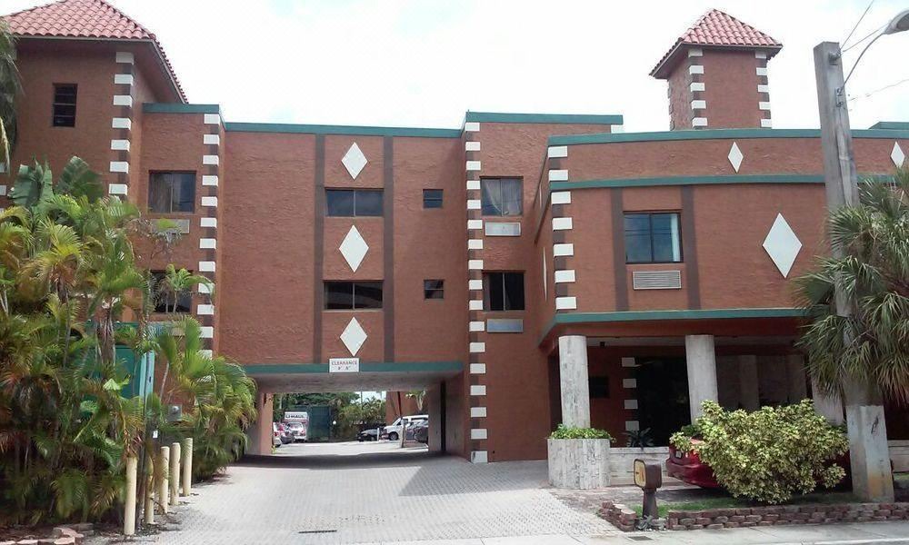 Photo of Buildings in Flagami