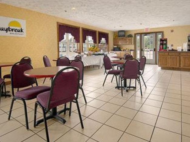 Photo of Livingroom in Grayling