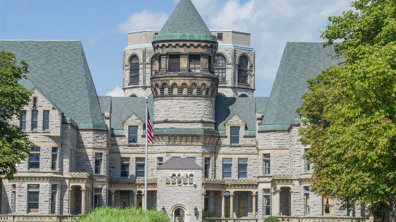 Photo of Buildings in Mansfield