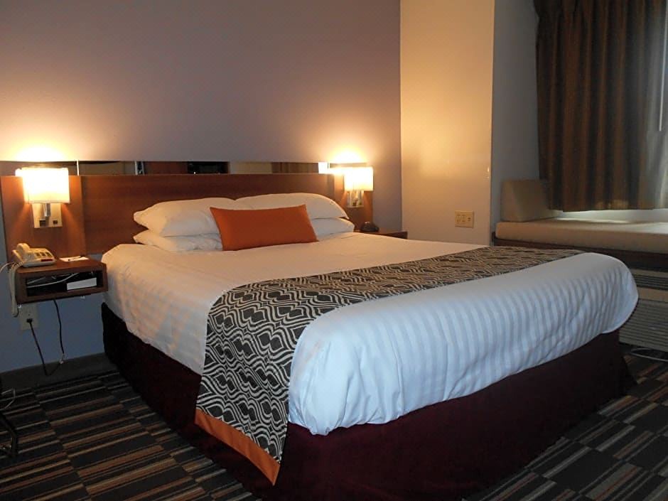 Photo of Bedroom in Latham