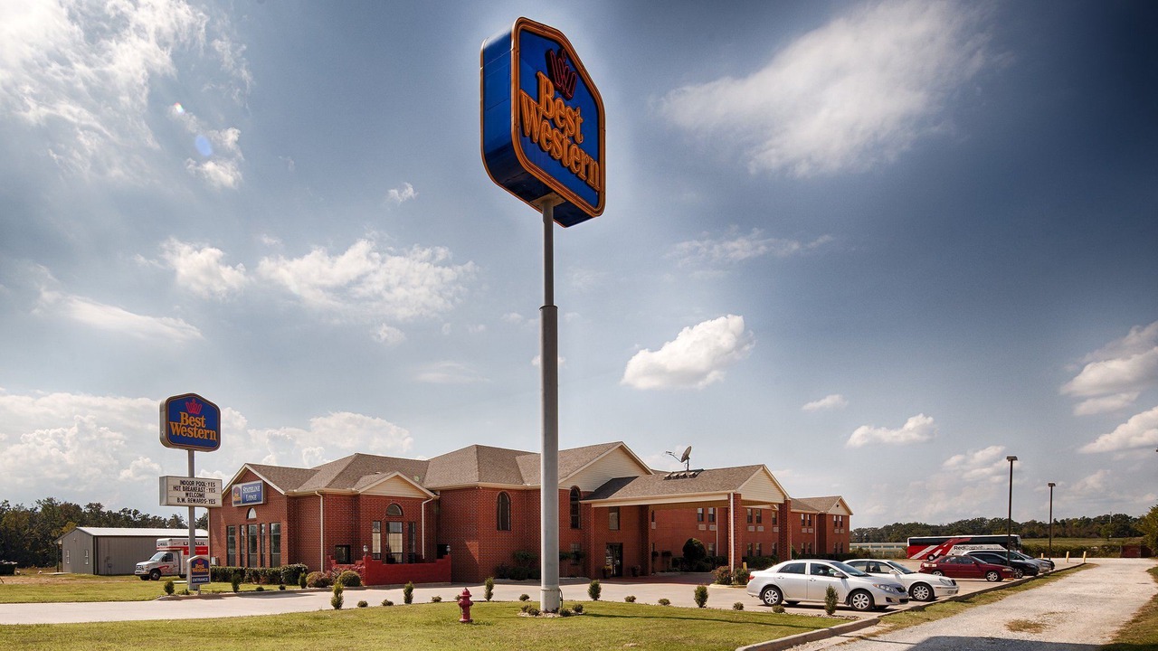 Photo of Buildings in West Siloam Springs