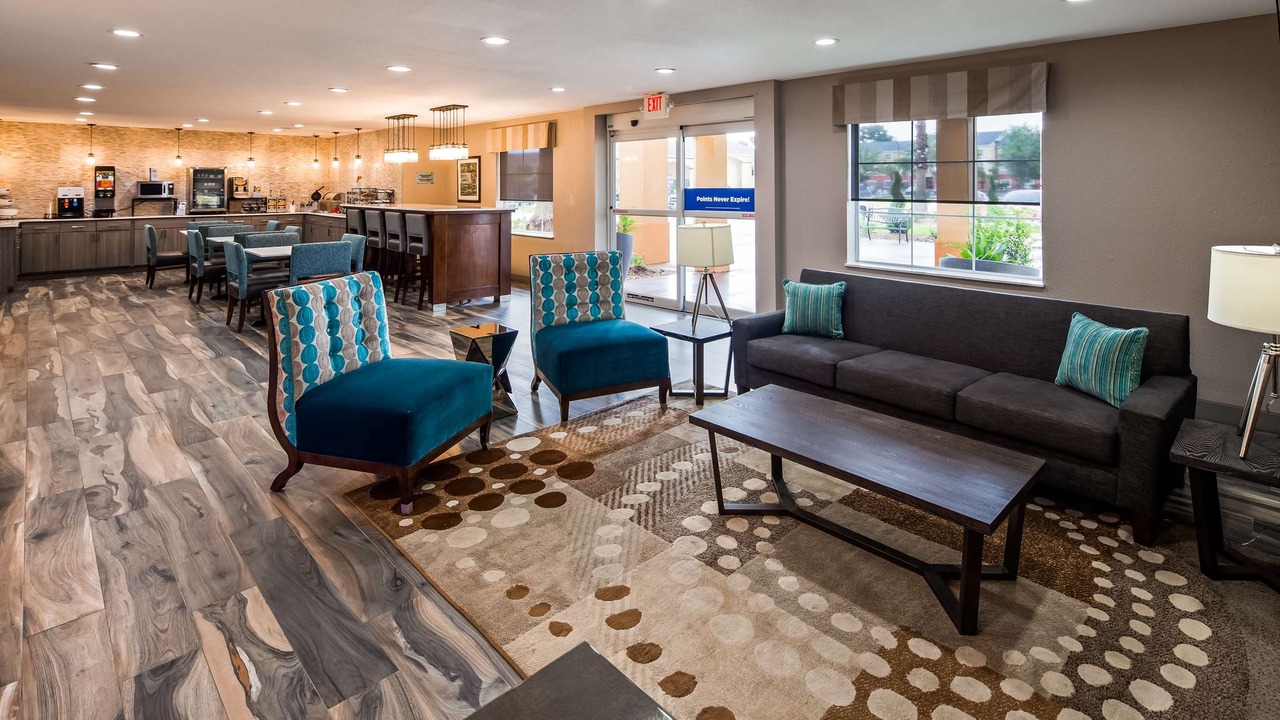 Photo of Livingroom in Lafayette