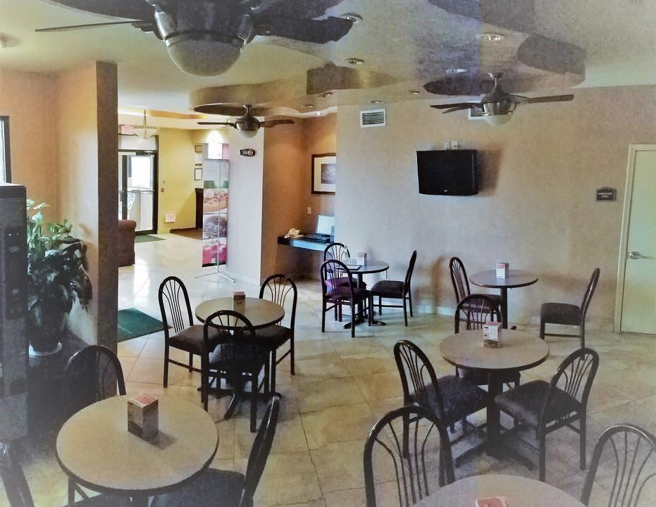 Photo of Livingroom in Alexandria