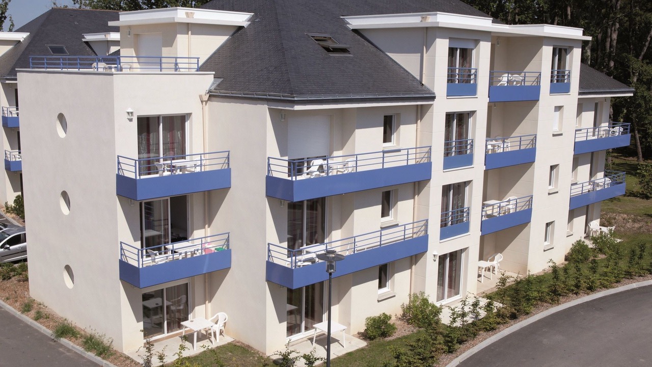 Photo of Buildings in Plescop