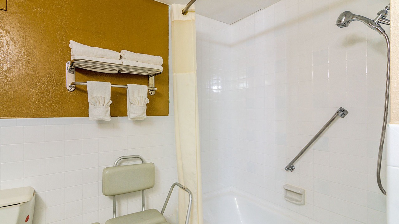 Photo of Bathroom in Shawnee