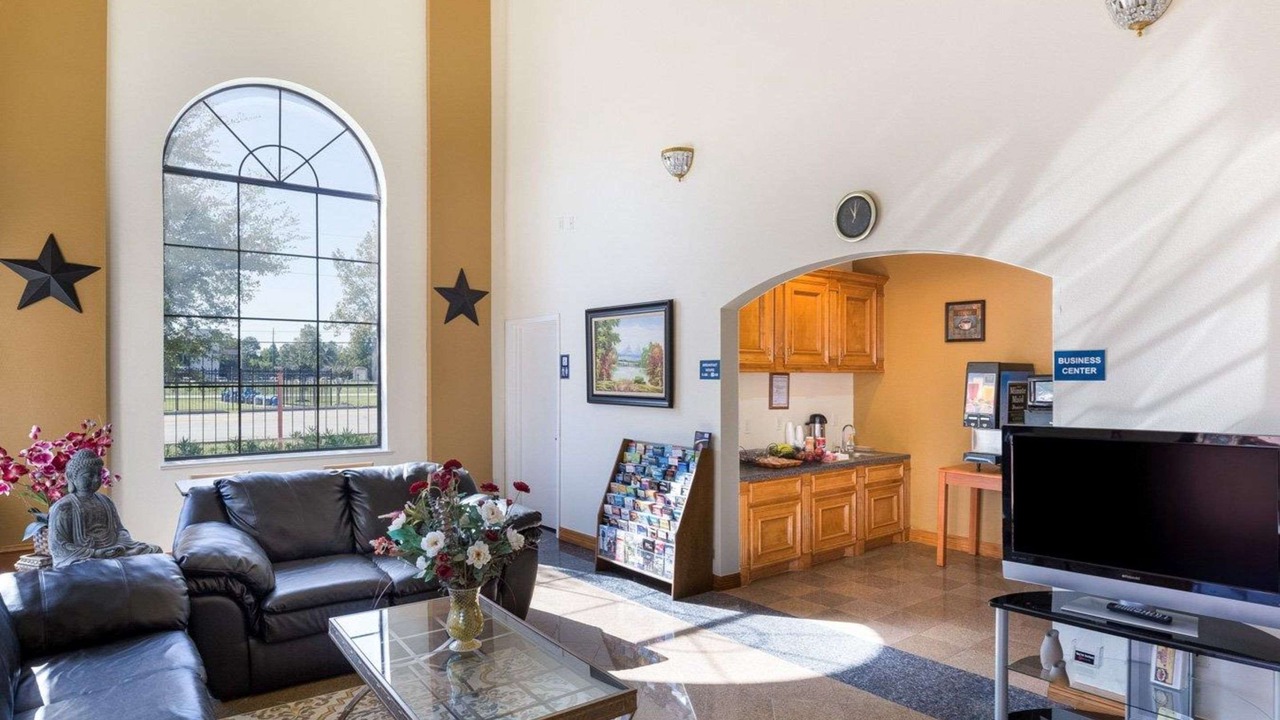 Photo of Livingroom in FM 1960