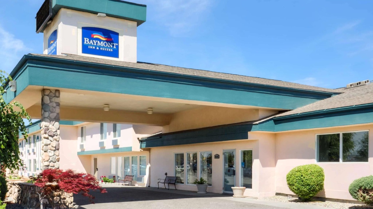 Photo of Buildings in Tri-Cities