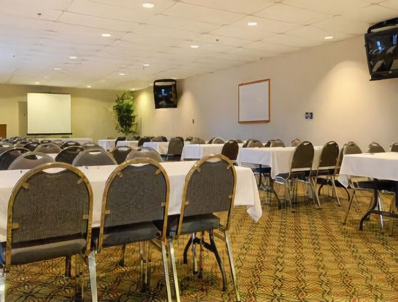 Photo of Livingroom in Elizabethtown