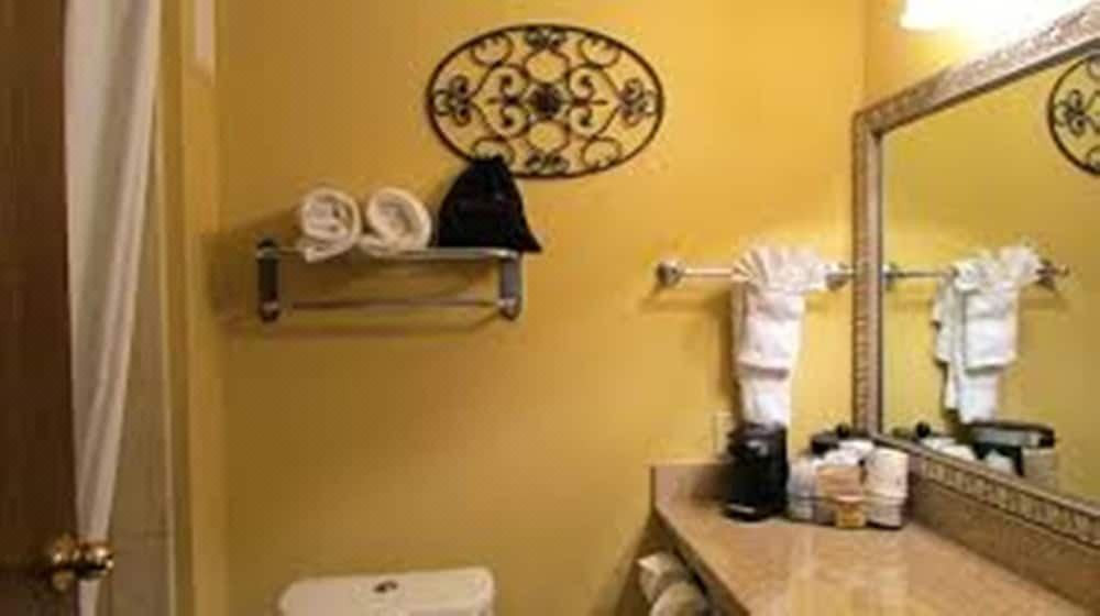 Photo of Livingroom in Tyler