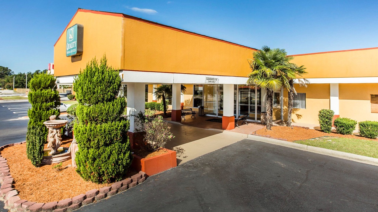 Photo of Buildings in Walterboro