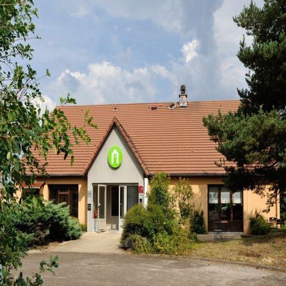 Photo of Buildings in Avermes