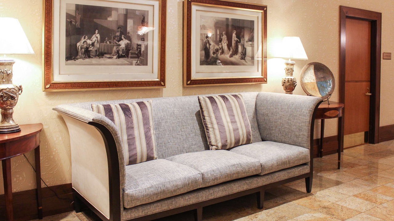 Photo of Livingroom in Downtown