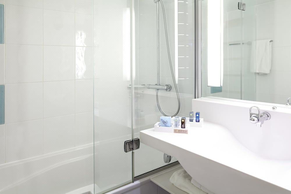 Photo of Bathroom in Sevres
