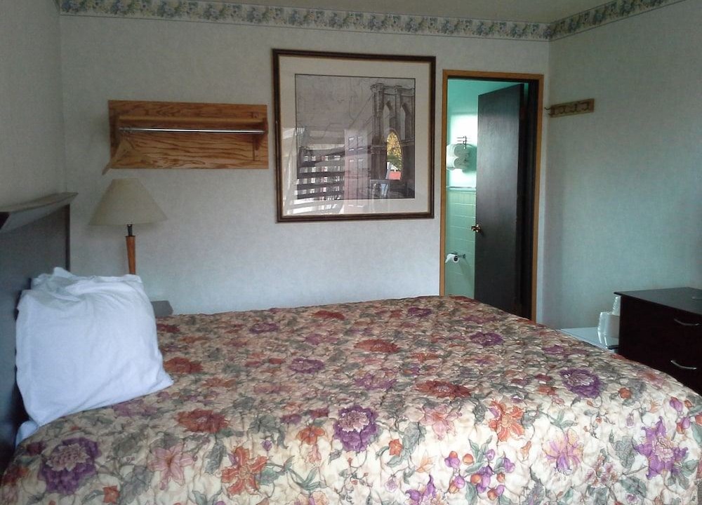 Photo of Bedroom in Richland