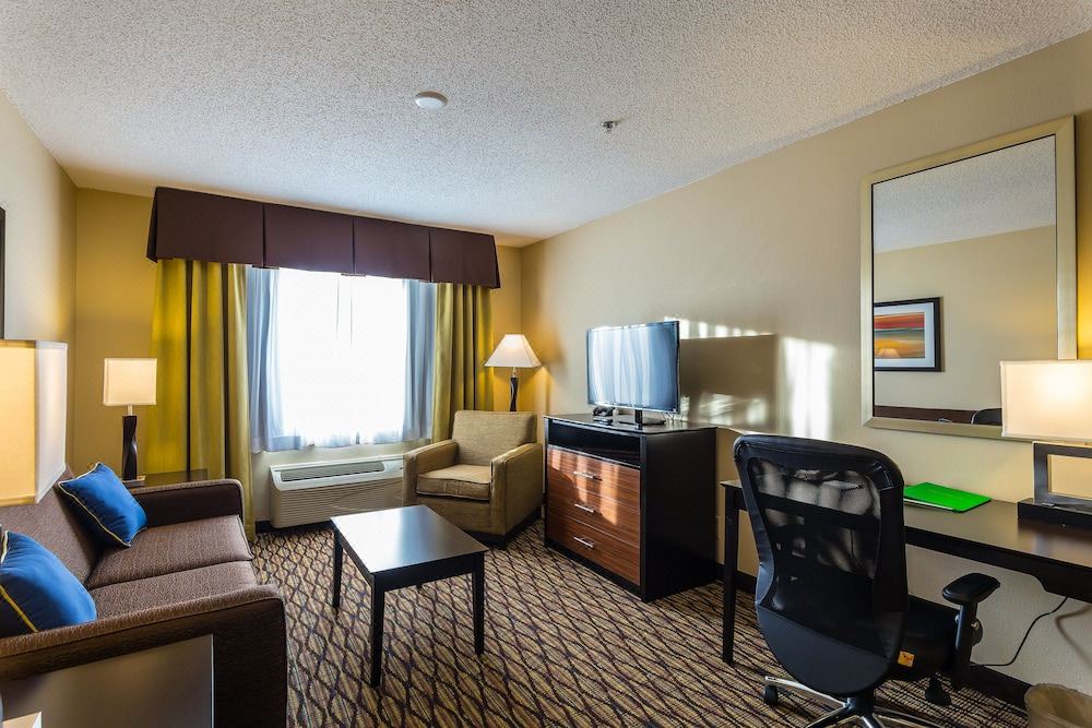 Photo of Livingroom in Edmond