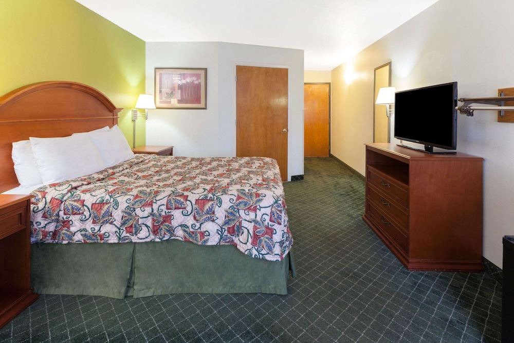 Photo of Bedroom in Shawnee
